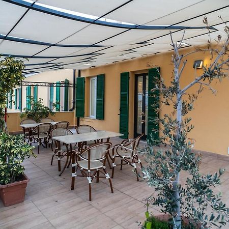 Hotel Globo Suite-Correnti Hotels Sanremo Exterior photo