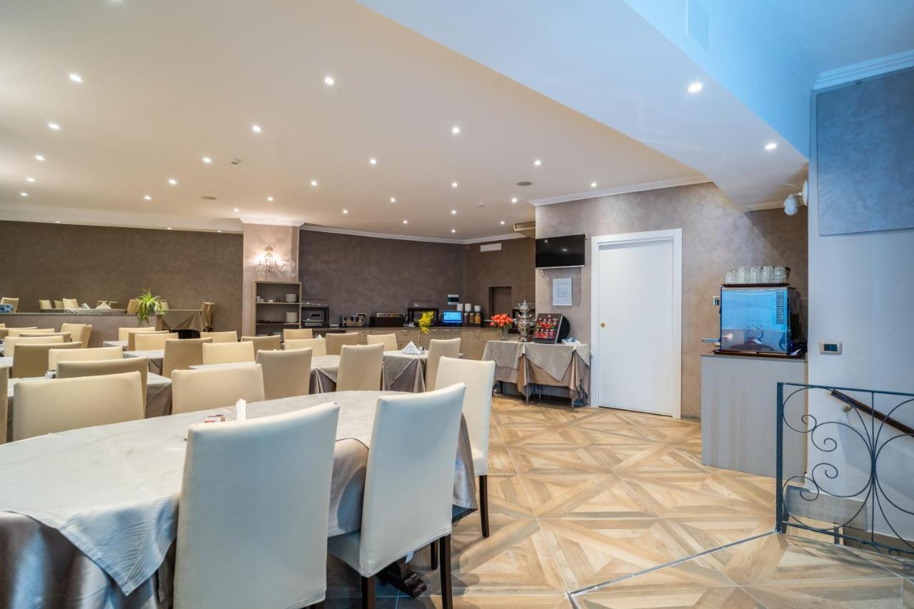 Hotel Globo Suite-Correnti Hotels Sanremo Exterior photo