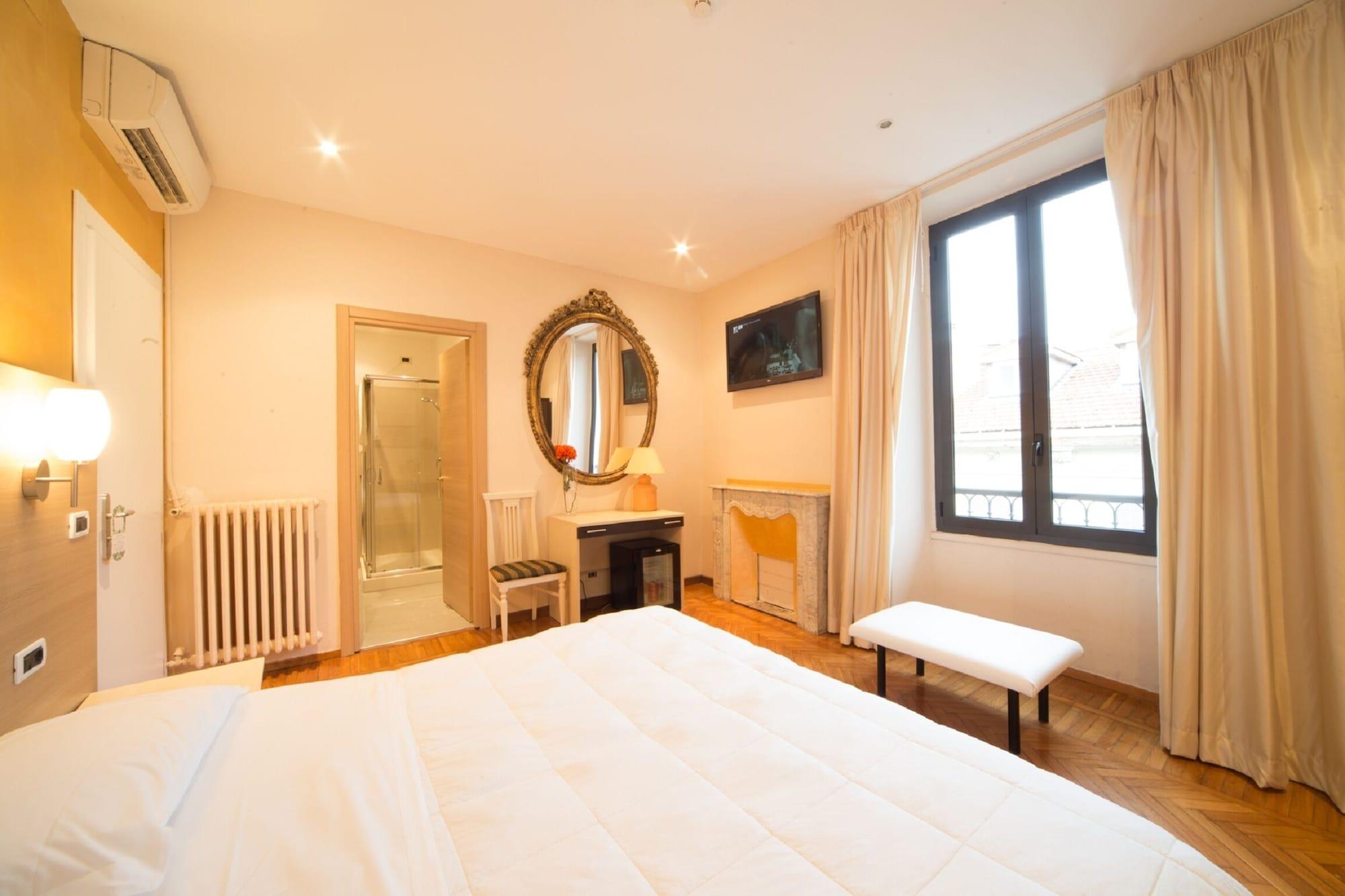 Hotel Globo Suite-Correnti Hotels Sanremo Exterior photo