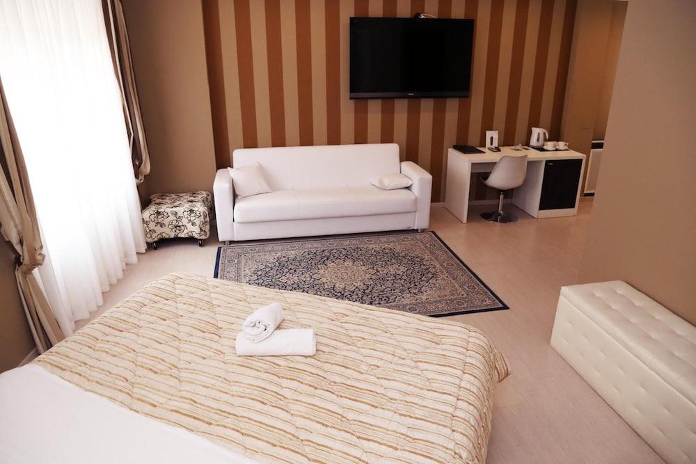Hotel Globo Suite-Correnti Hotels Sanremo Exterior photo
