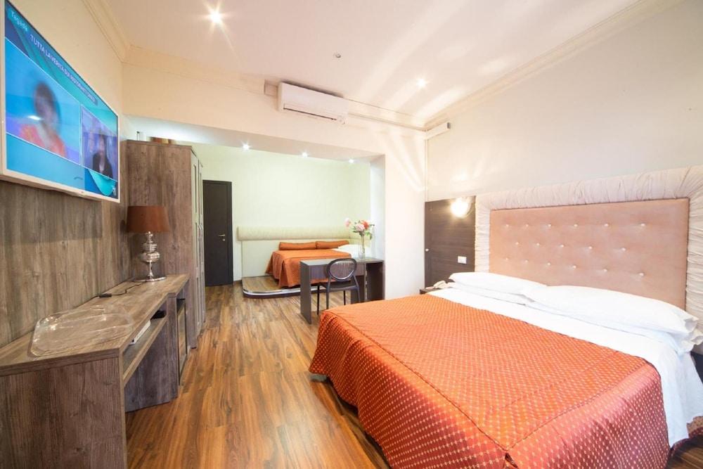 Hotel Globo Suite-Correnti Hotels Sanremo Exterior photo
